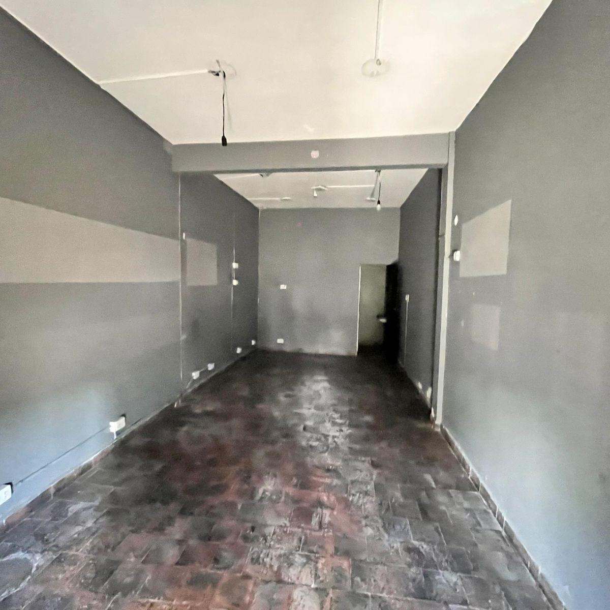 Local de Negocio en Venta en San Andres 5