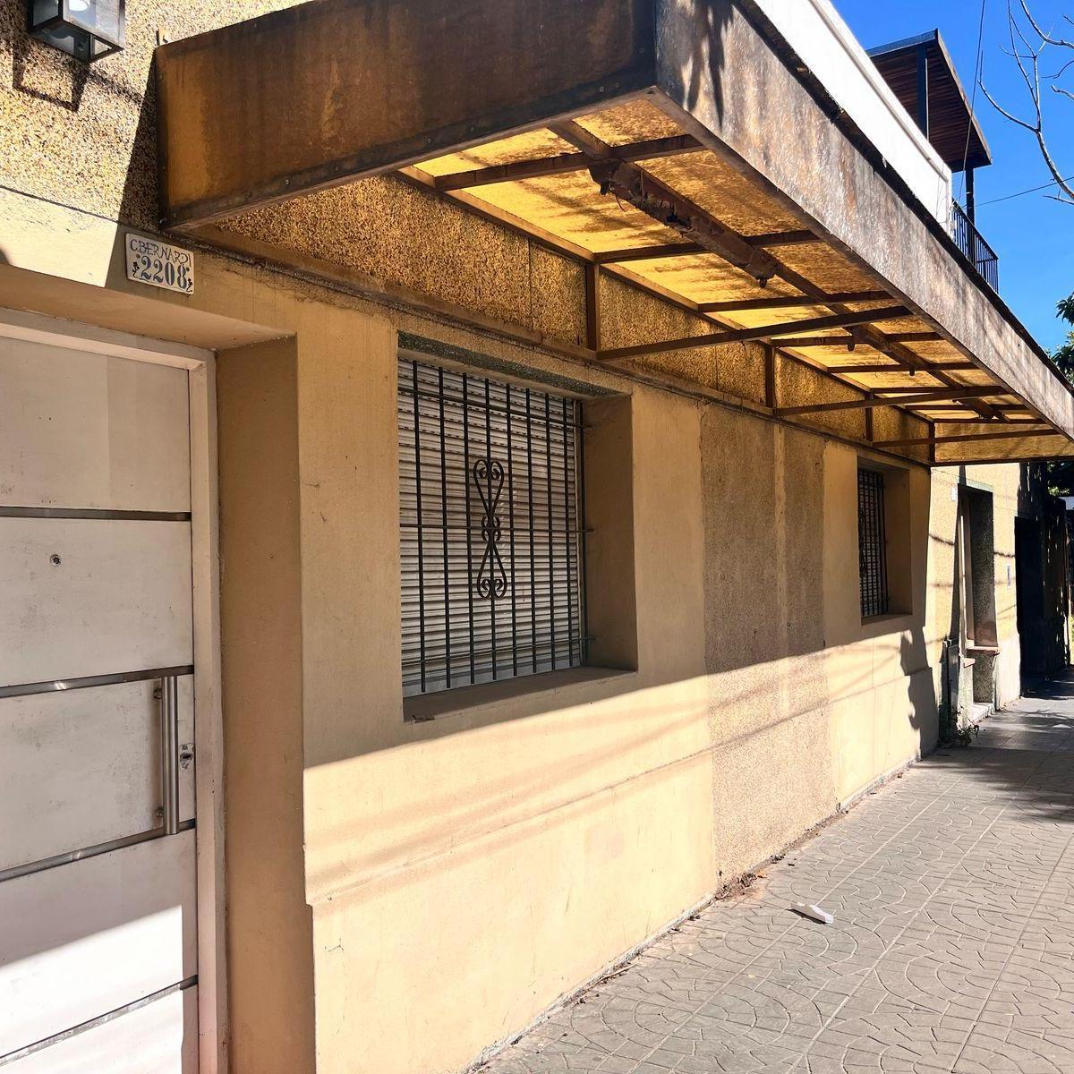 Casa Multifamiliar + Local con Ingresos Independientes en Venta en Villa Maipú 5