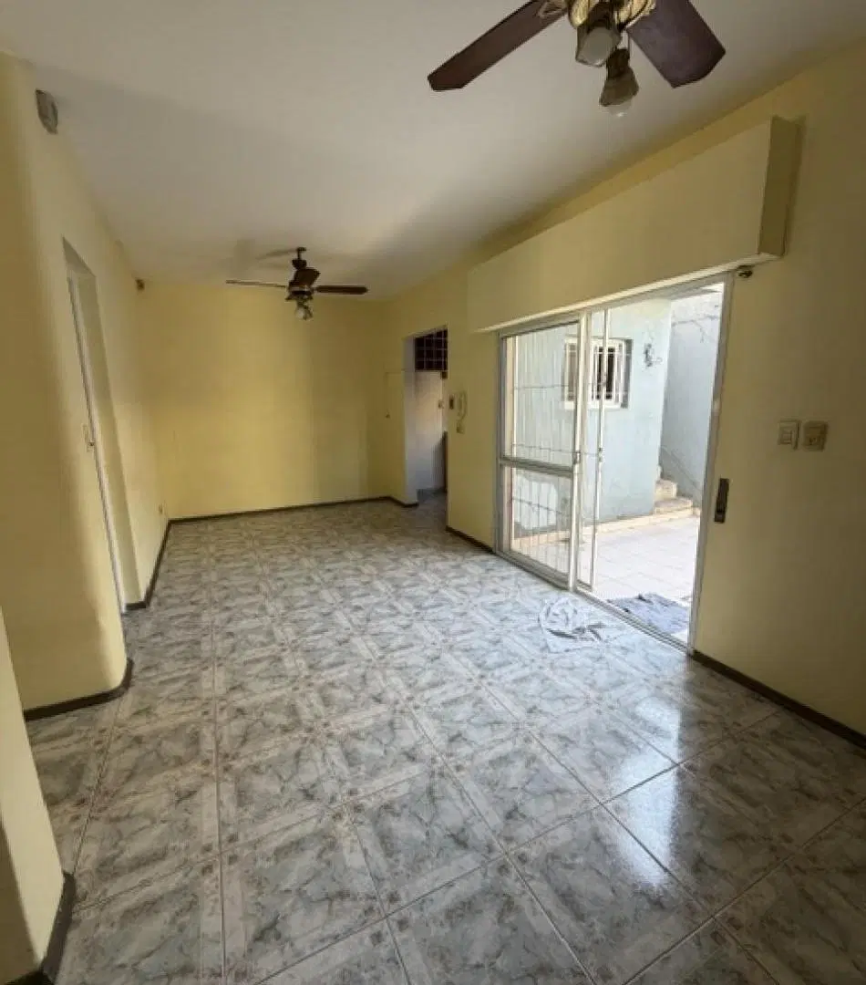 CASA DE DOS DORMITORIOS EN ALQUILER 2