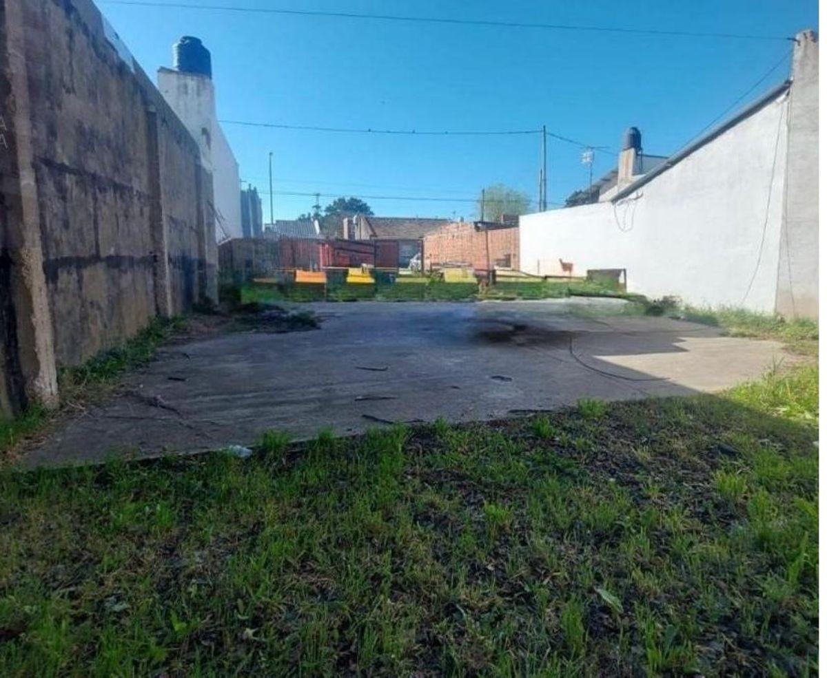 Foto de TERRENO EN VENTA-330M2 -Bº LOPEZ DE GOMARA, imagen 2