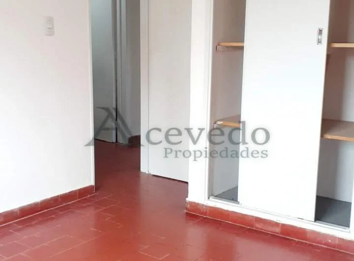 Amplio departamento 3 dorm. Alto Alberdi 4