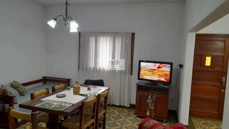 Foto de VENTA CASA DE DOS PLANTAS CORONEL VIDAL, imagen 3