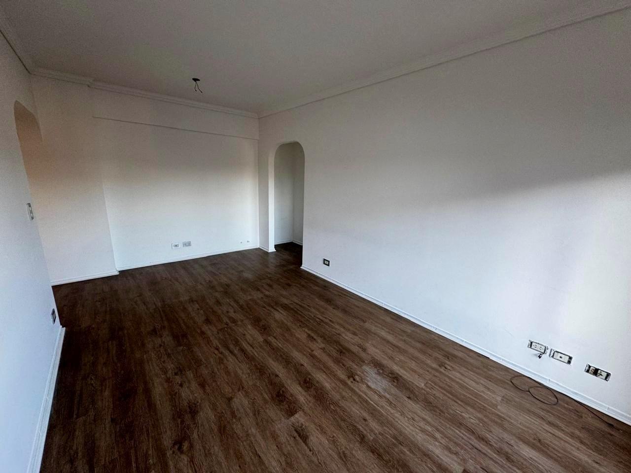 Foto de Depto 2 amb en Alquiler con balcón, comedor diario, luminoso. Ubicado, imagen 4