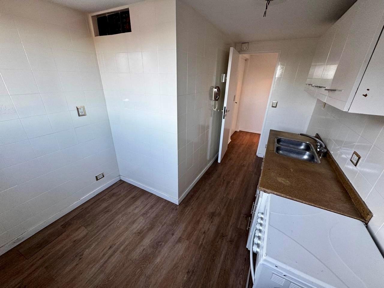 Foto de Depto 2 amb en Alquiler con balcón, comedor diario, luminoso. Ubicado, imagen 5