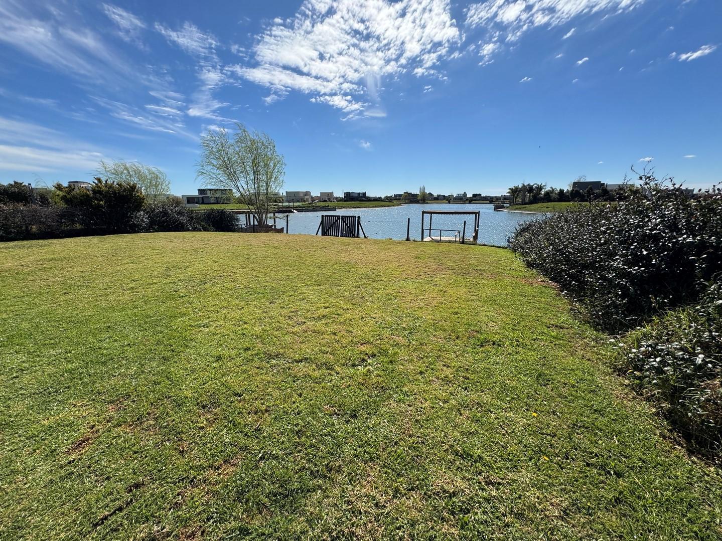 Foto de Casa en Venta a la laguna area 6, en San Sebastian, Escobar, imagen 2