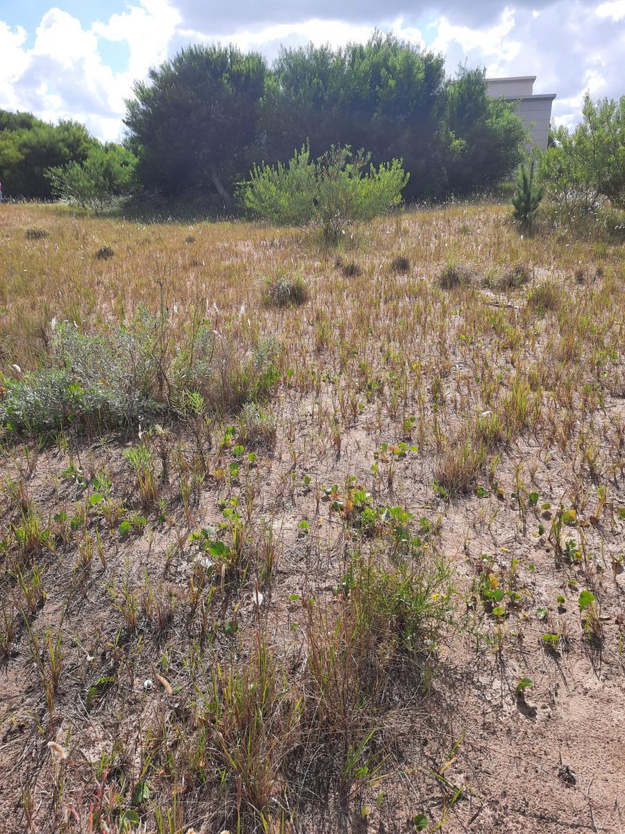 Terreno en Barrio Costa Esmeralda 1