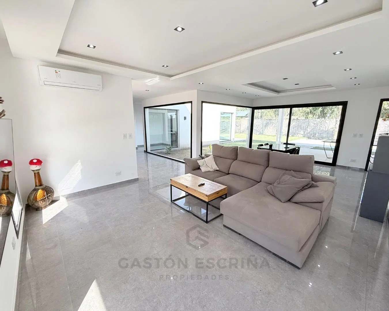 Casa en Francisco Alvarez 3