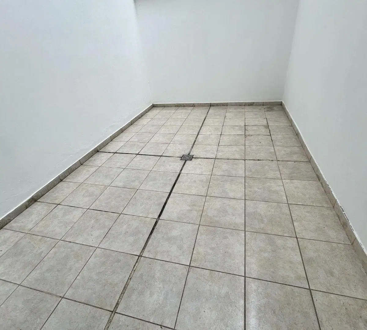 PLANTA BAJA CON DOS PATIOS - ALQUILER DEPARTAMENTO 1 DORMITORIO EN CALLE LAS PIEDRAS 200 2