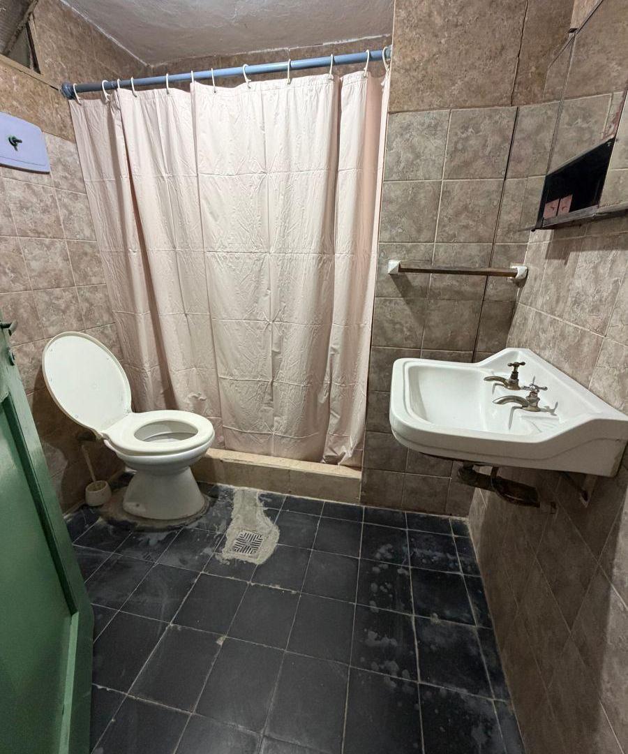 Foto de CASA EN ALQUILER - 2 DORMITORIOS - AV REPUBLICA DEL LIVANO 1700, imagen 4