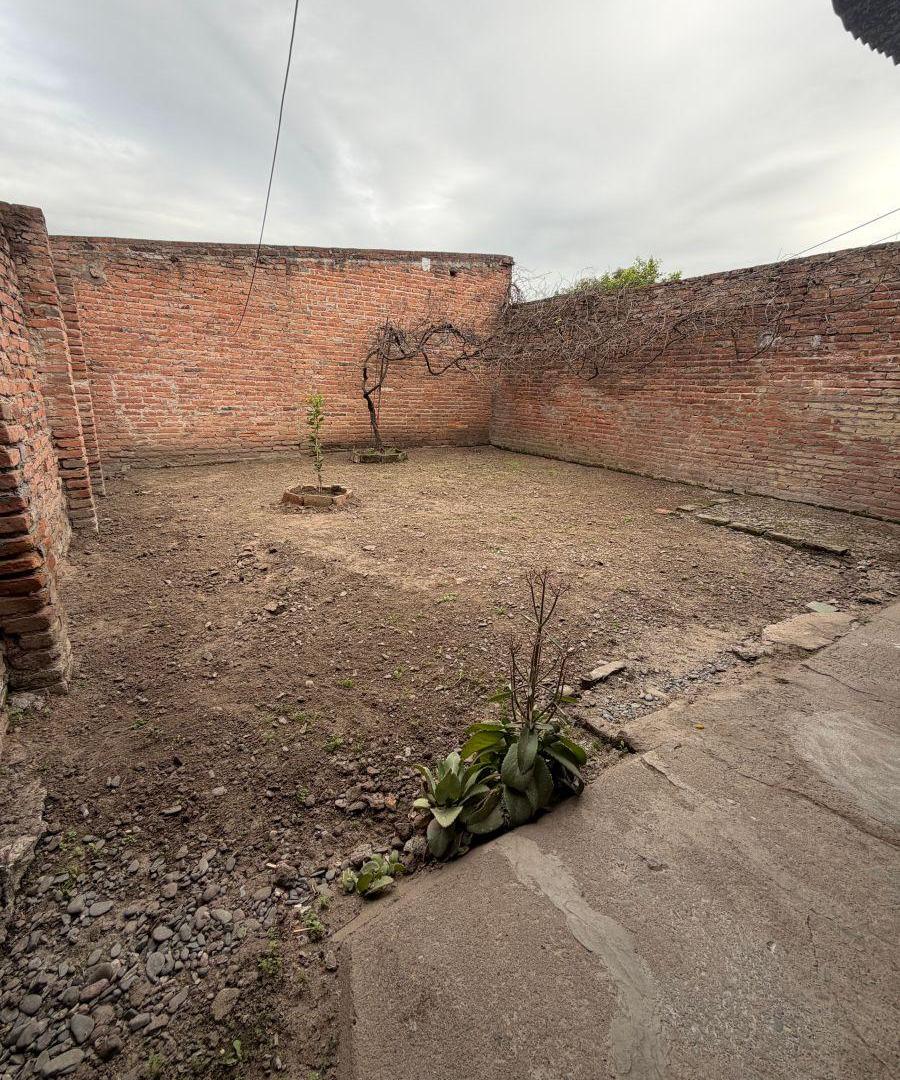 Foto de CASA EN ALQUILER - 2 DORMITORIOS - AV REPUBLICA DEL LIVANO 1700, imagen 4