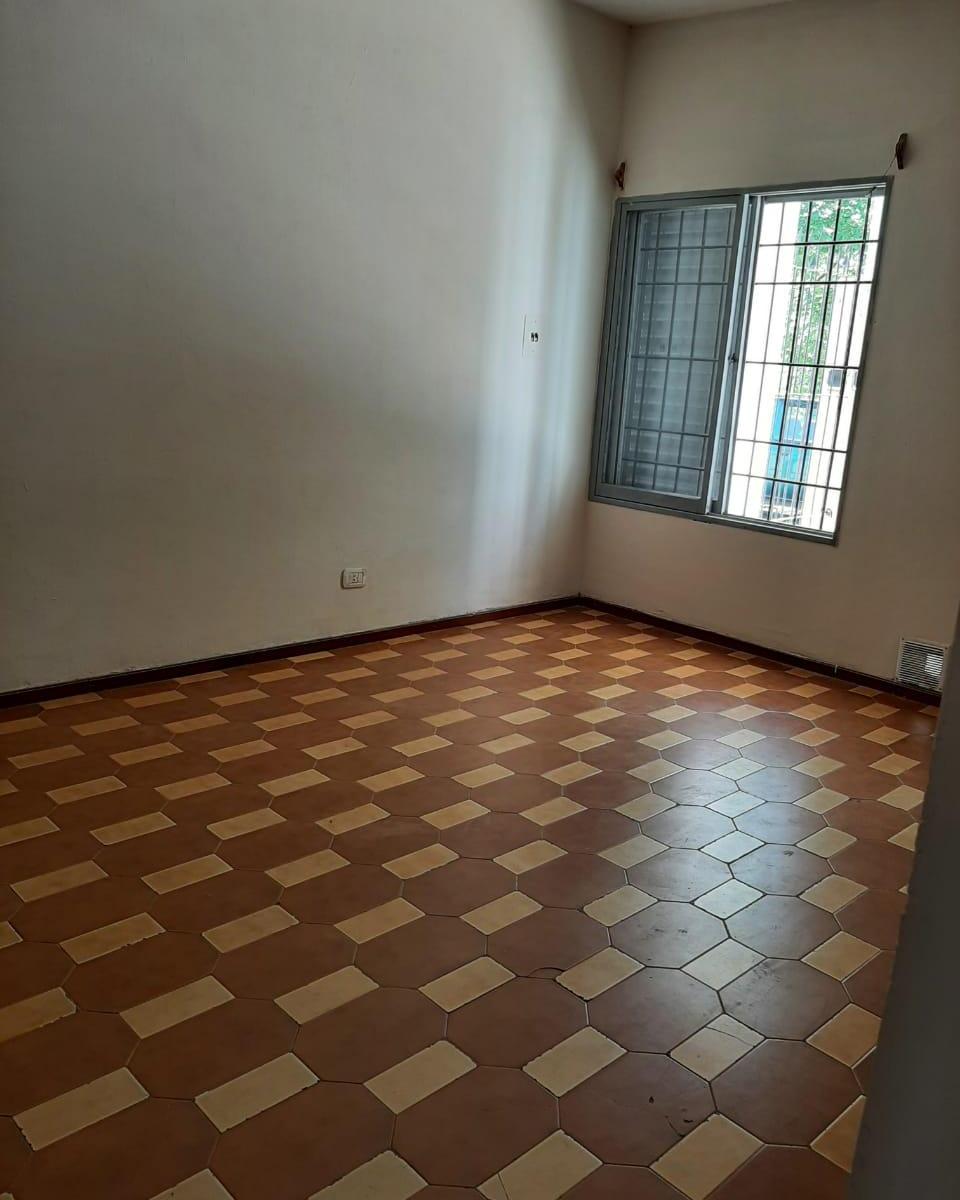 Venta de Casa en Barrio A. A. t. R. a 3