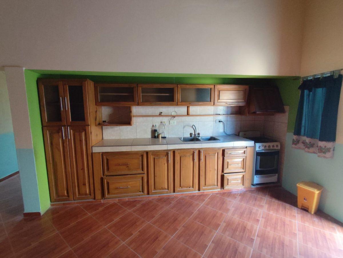 Foto de Casa en alquiler c/ cochera en Los Corralitos, imagen 2