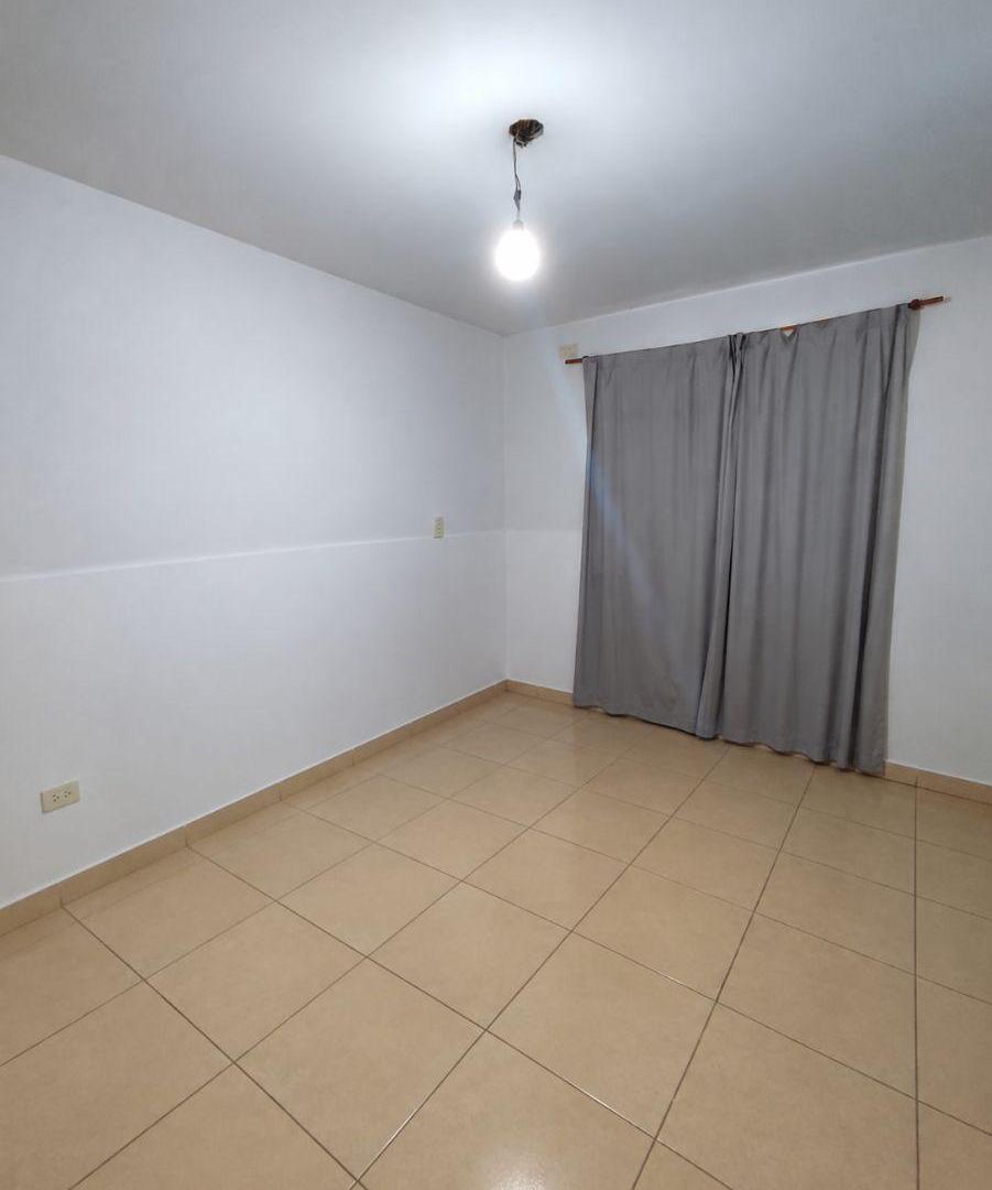 Foto de Departamento en alquiler c/ cochera en Godoy Cruz, imagen 2
