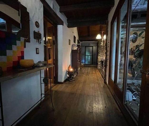 Casa 7 ambientes o mas. | Ayacucho al 2200 3