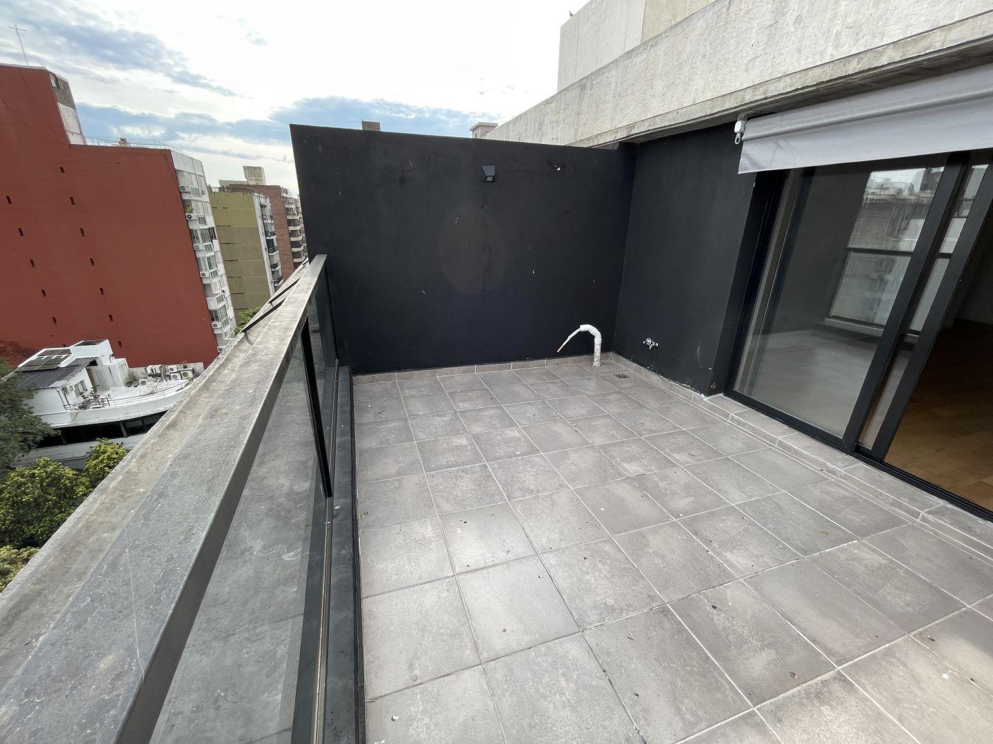 Monoambiente con Balcon terraza