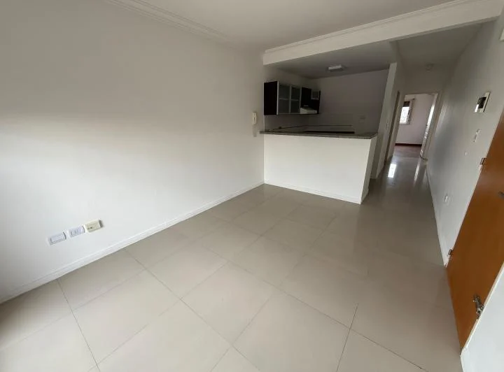Departamento 3 ambientes con balcon al frente 3