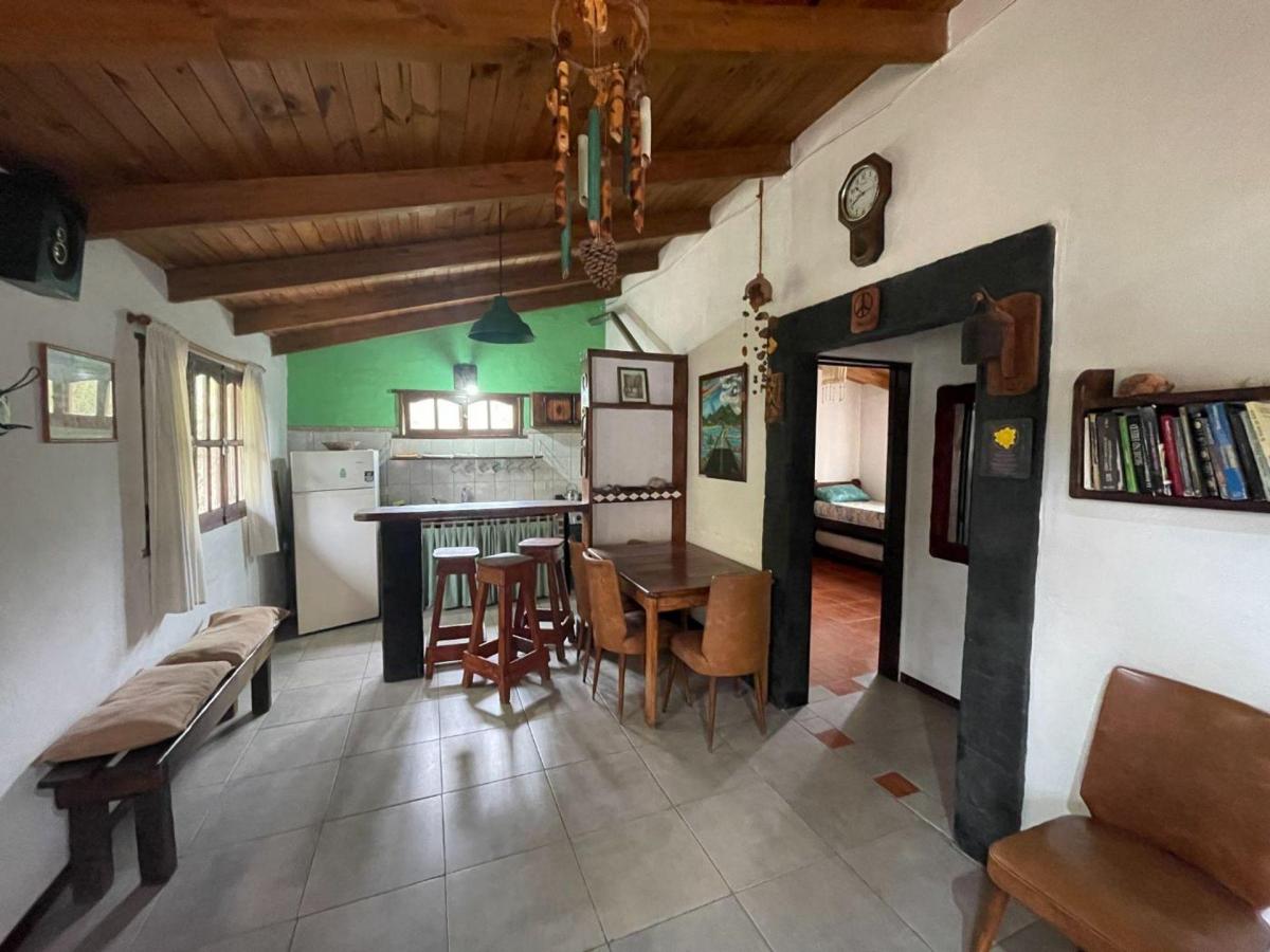 Venta 2 Casas en Capilla del Monte Lote 860 m² 3