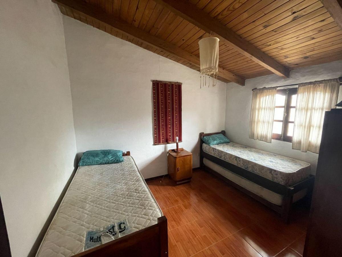 Venta 2 Casas en Capilla del Monte Lote 860 m² 2
