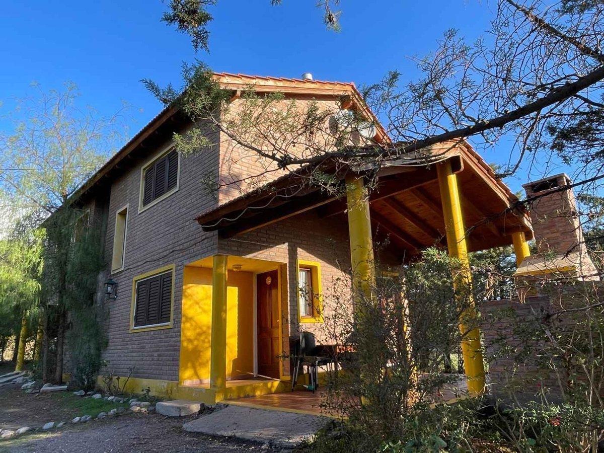 Complejo de Cabañas de Categoria Capilla del Monte 2