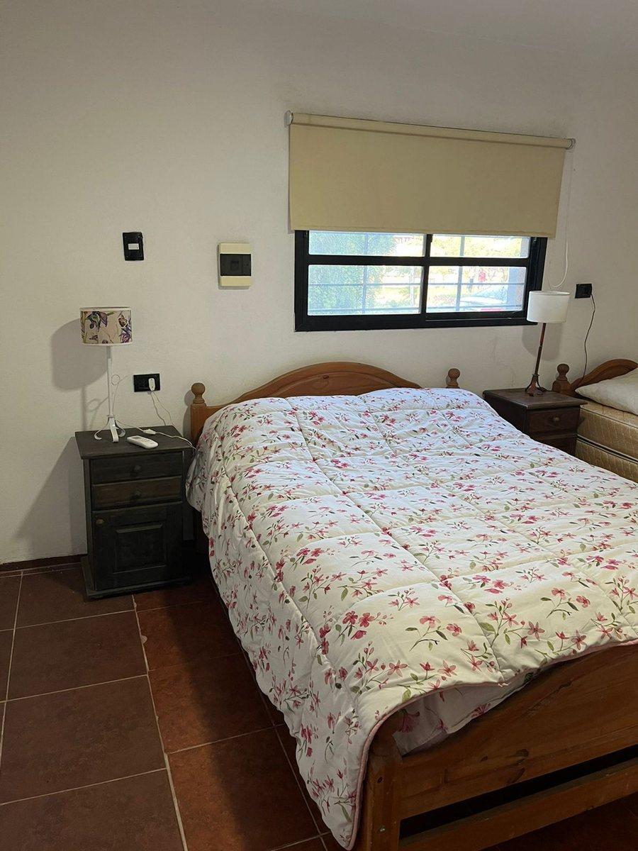Casa con Pileta en Villa Parque Siquiman 3