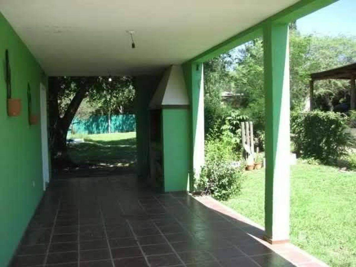 Casa Dos Dorm. Parque Siquiman Apta Credito 2