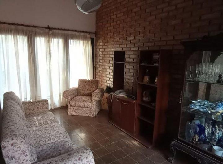 CASA TRES DORMITORIOS, COCHERA 3 AUTOS RIO TERCERO 3
