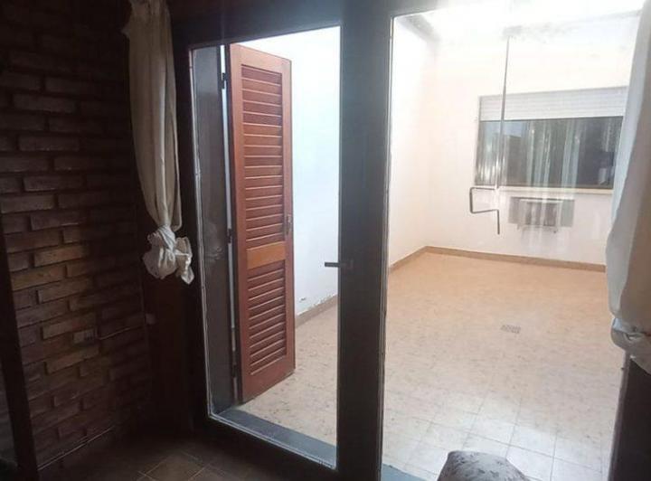CASA TRES DORMITORIOS, COCHERA 3 AUTOS RIO TERCERO 4