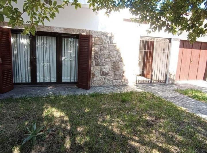 CASA TRES DORMITORIOS, COCHERA 3 AUTOS RIO TERCERO 1