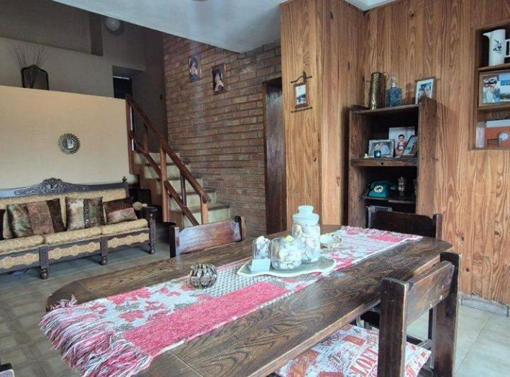 Casa 4 dor con 2 Locales comerciales, La Calera 4