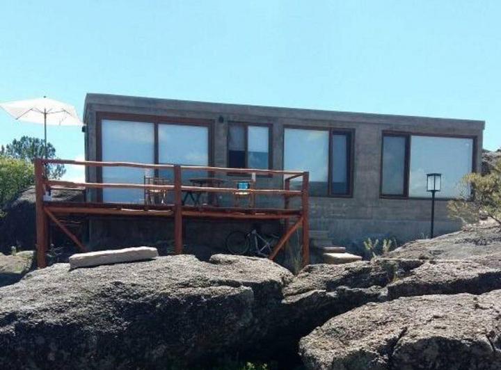 NONO – VENTA  DE  COMPLEJO  CON 4 CASAS  Y DPTO 4