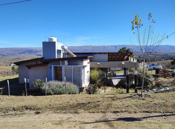 CASA 3 DORM + 4 CABAÑAS 1 DORM VILLA YACANTO 3