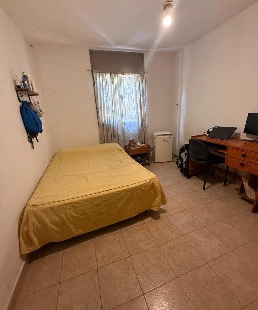 VENTA CASA 3 DORMITORIOS-GRAN PATIO-ARGUELLO 4