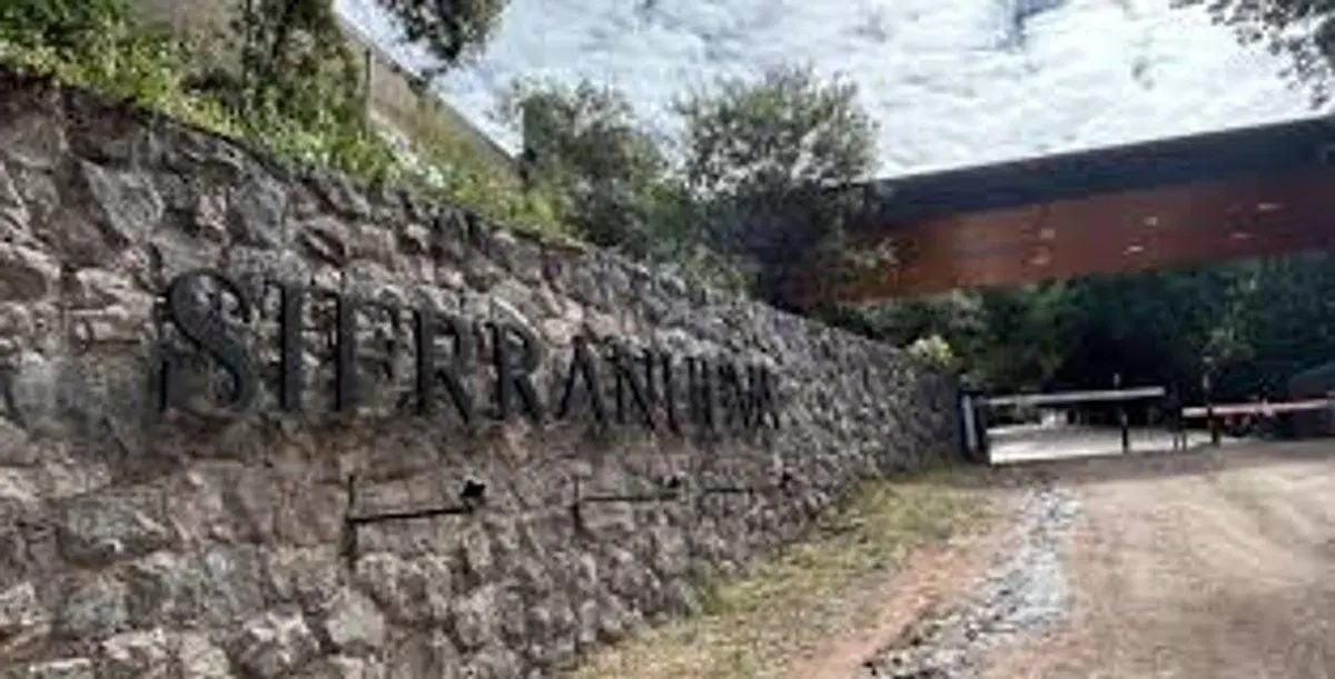 LOTE 755 M2 C/ VISTA A LA SIERRAS EN SIERRA NUEVA 4