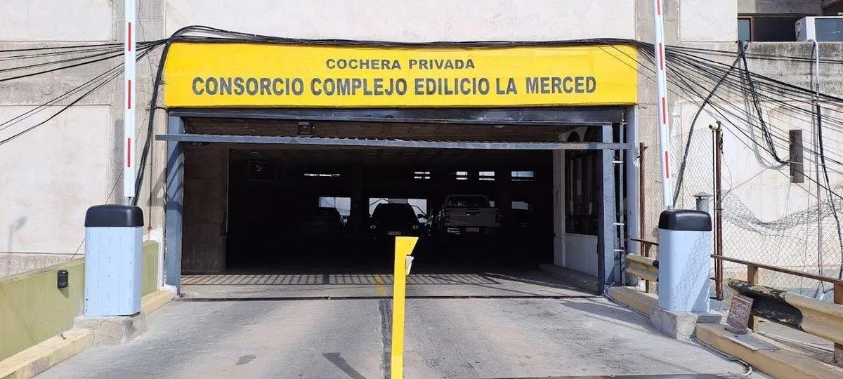 ALQUILER COCHERA AV. OLMOS 138 Bº CENTRO CBA. 2
