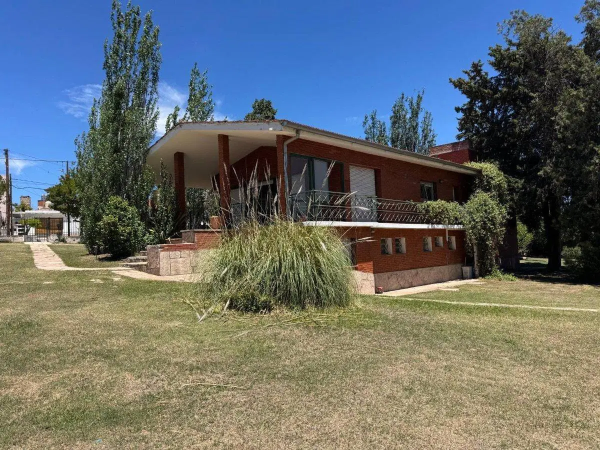 VENTA CASA GRAN LOTE PARA HOUSING VILLA CARLOS PAZ 5