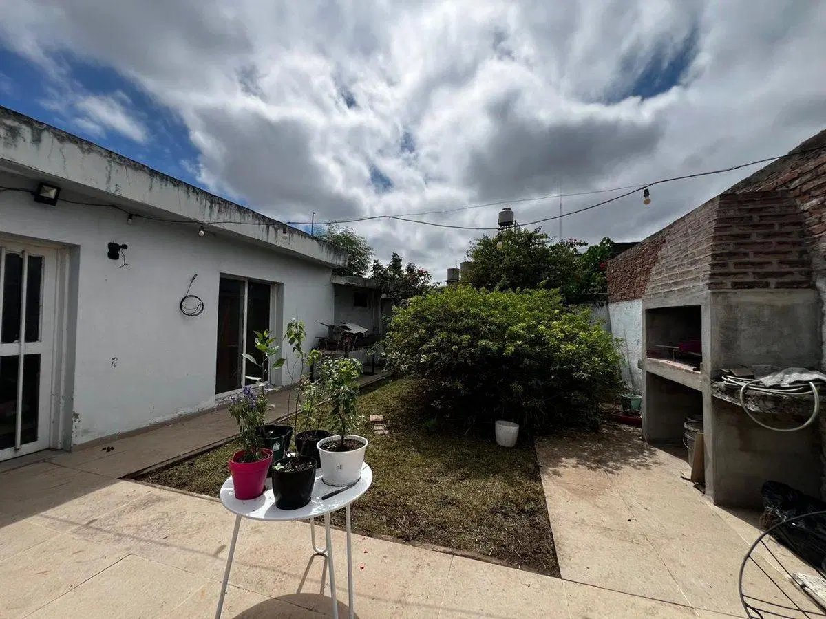 Casa mas departamento en barrio Ayacucho, Cordoba 2