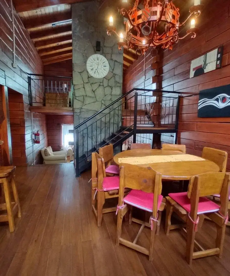 SE VENDE EXQUISITA CABAÑA 3 DORMITORIOS STA MONICA 2