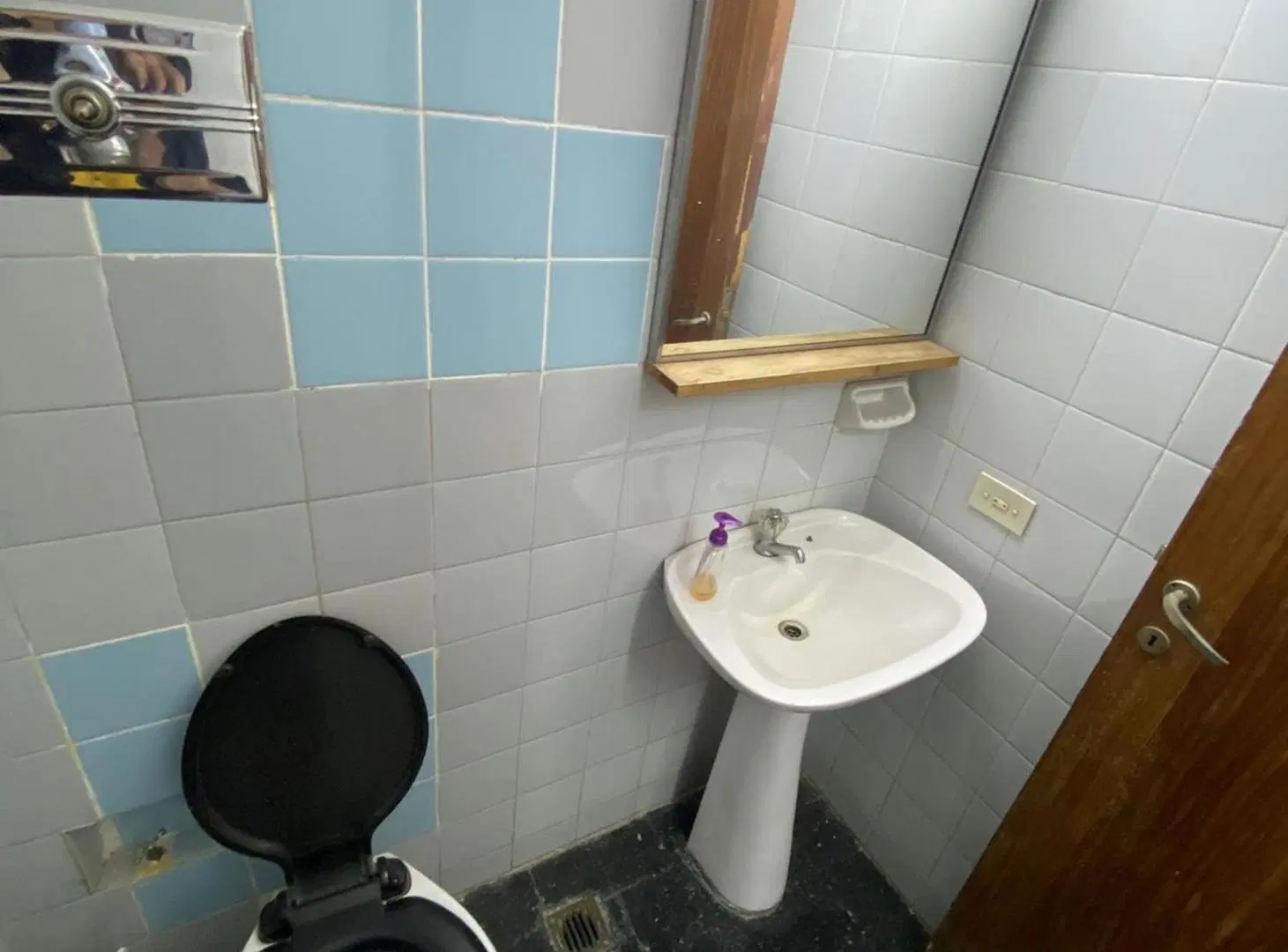 Venta  Oficina Edificio Roela Exclusiva 2