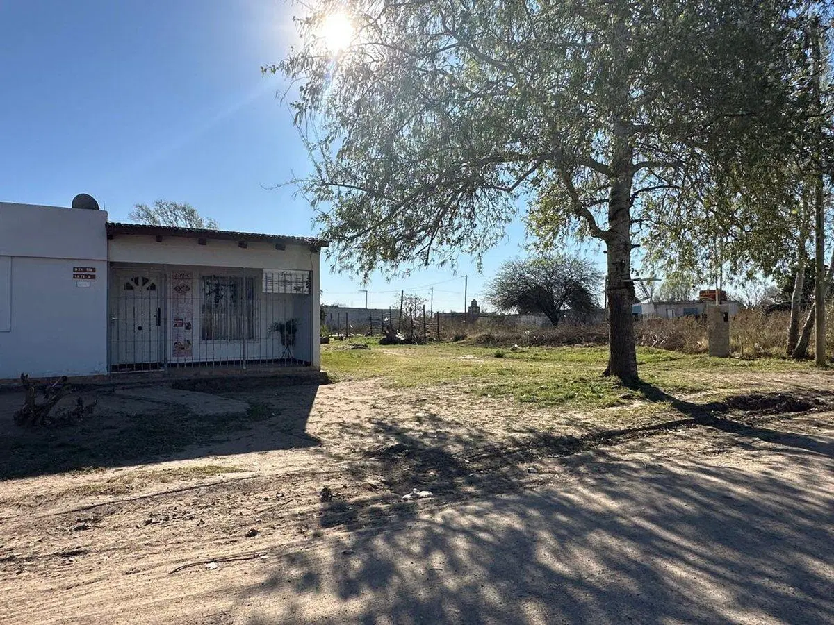 CASA EN MALVINAS ARGENTINAS DE 2 DORMITORIOS 2