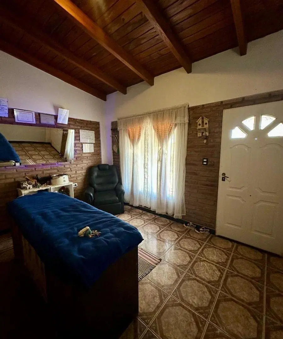 CASA EN MALVINAS ARGENTINAS DE 2 DORMITORIOS 3