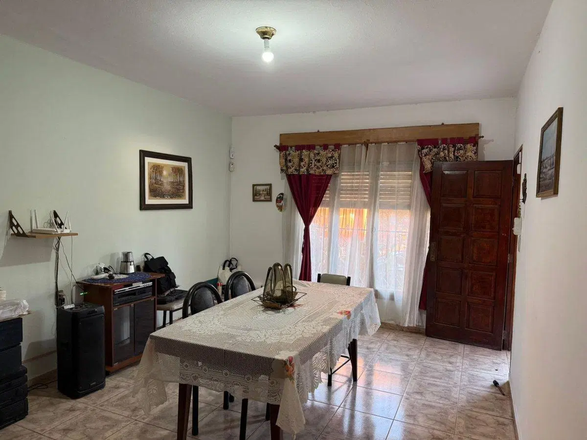 Casa en Venta 4 dormitorios Apta Crédito. 4