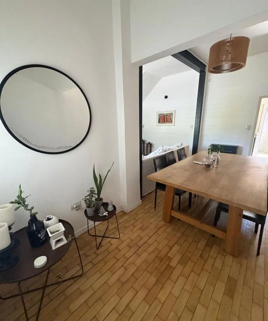 CASA EN NUEVA CORDOBA  2 PLANTAS 6 DORMITORIOS 2
