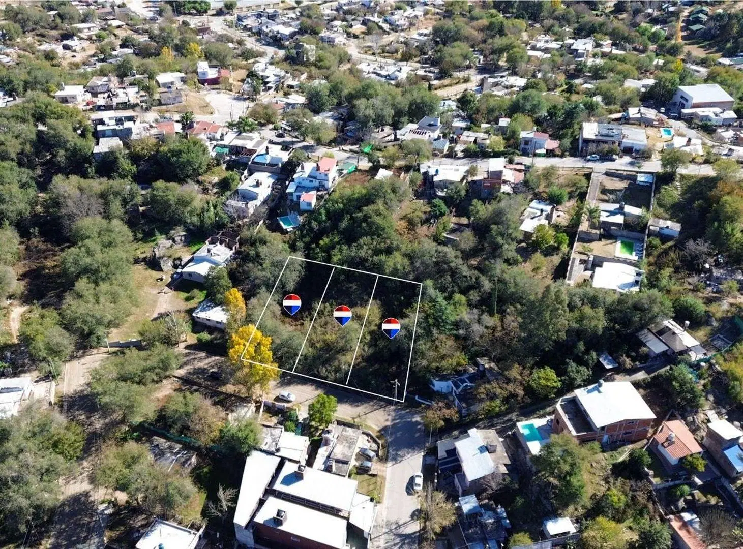 VENTA LOTE DE 1780 M2 ESCRITURA VILLA CARLOS PAZ 5