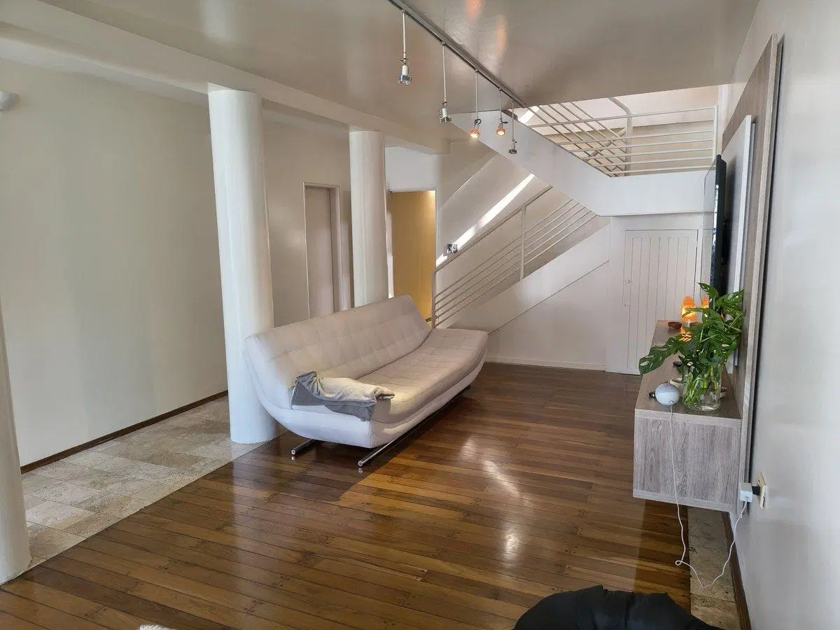 VENDO CASA DE CATEGORIA 5 DORM CON PILETA EN  URCA 4