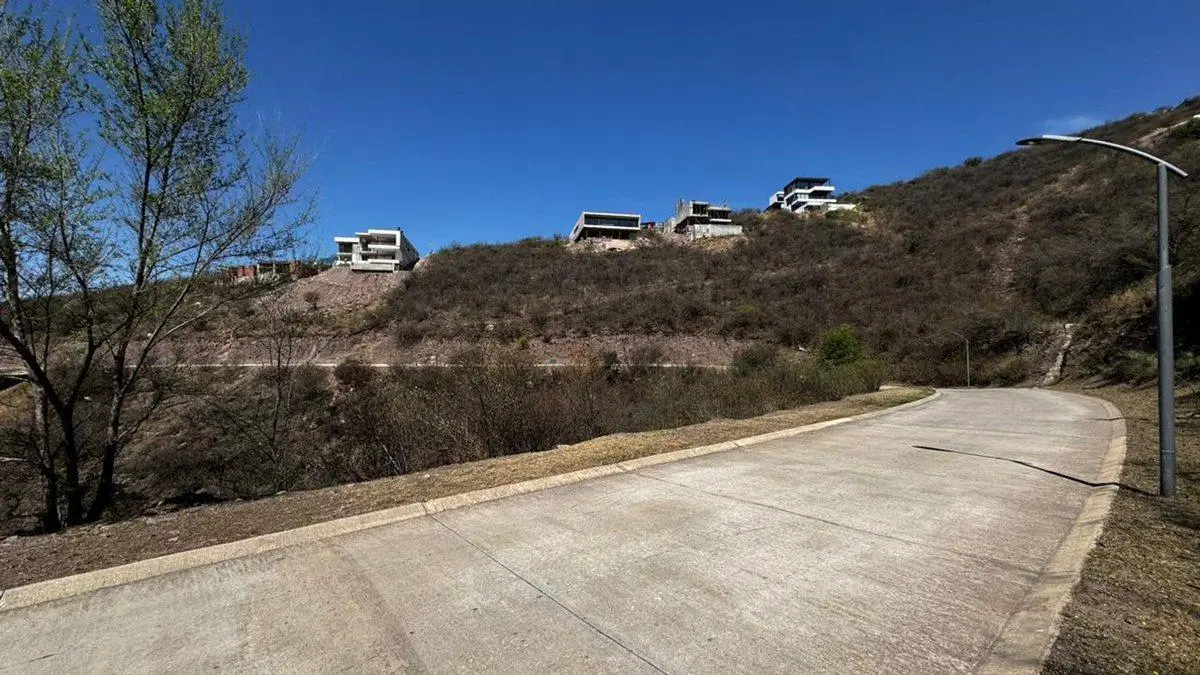 VENTA TERRENO 2194MTS, LA DESEADA LA CALERA 4