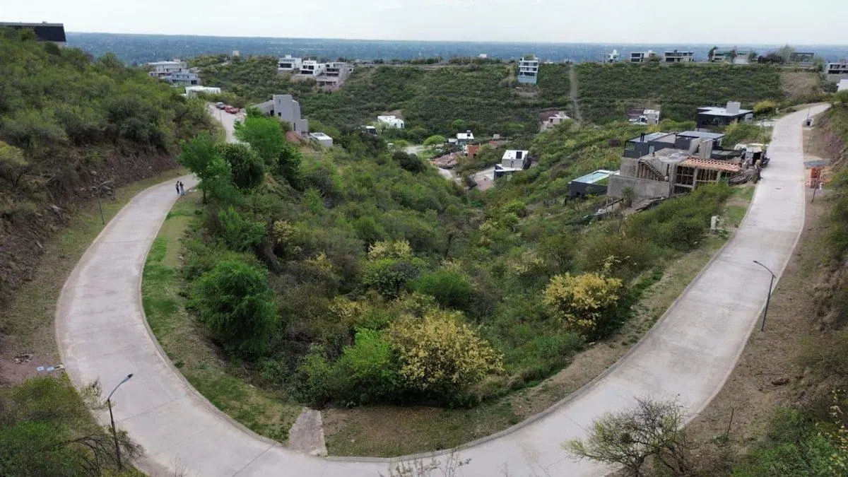 VENTA TERRENO 2194MTS, LA DESEADA LA CALERA 2