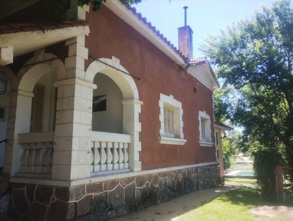Venta Casa Estilo Colonial salida privada al Rio