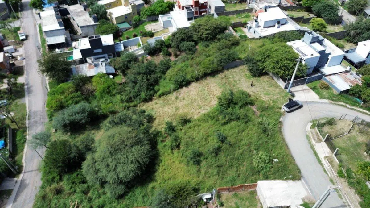 LOTE APTO DUPLEX 670 M2 CUESTA COLORADA 3