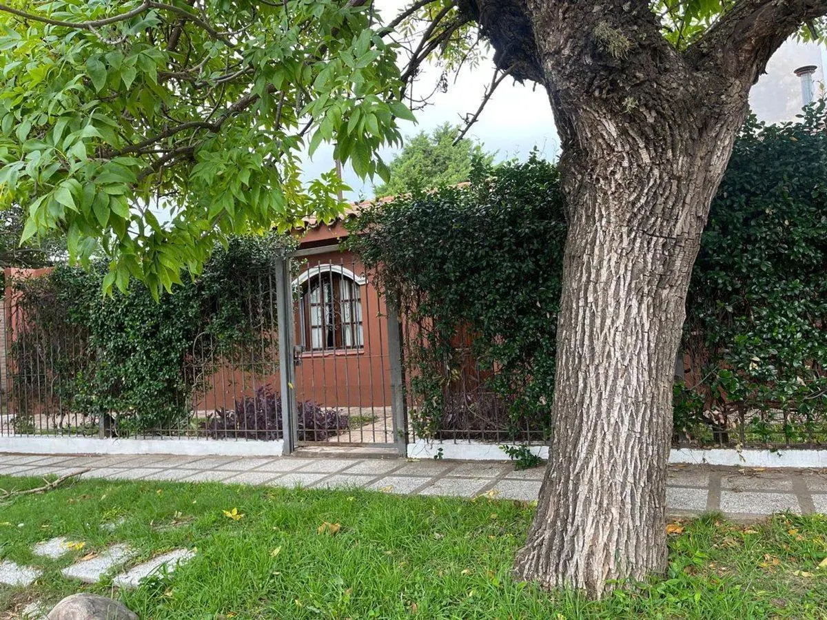 VENTA CASA 3 DORM B° EL REFUGIO RECTA MARTINOLLI 2