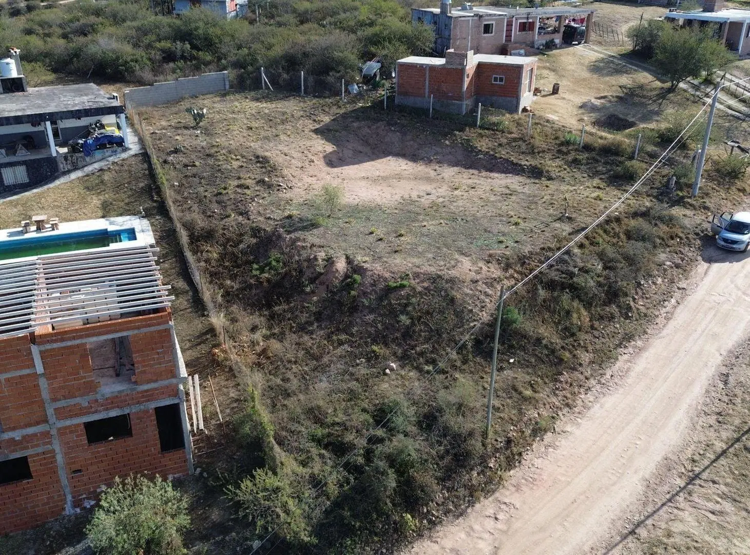 LOTE ESTANCIA VIEJA 1072 MTS SE VENDE, ALAMBRADO 3